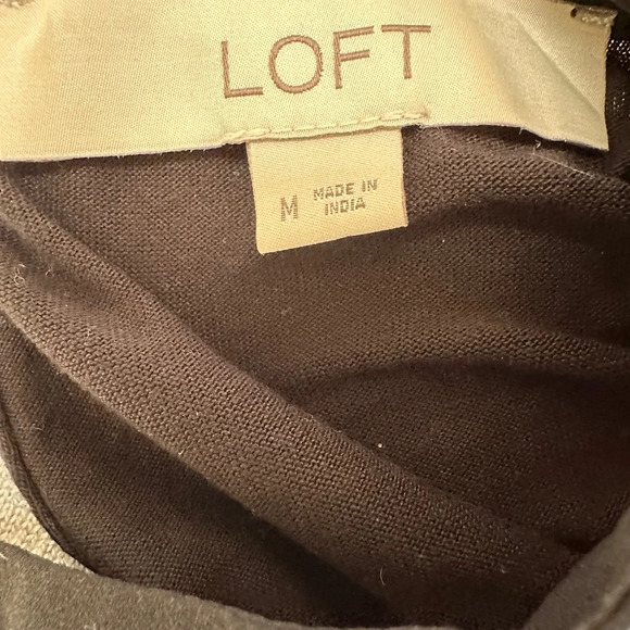 Woman's Loft Long Sleeve Black Blouse Ruffle Hem Size M 100% polyester - Picture 5 of 6